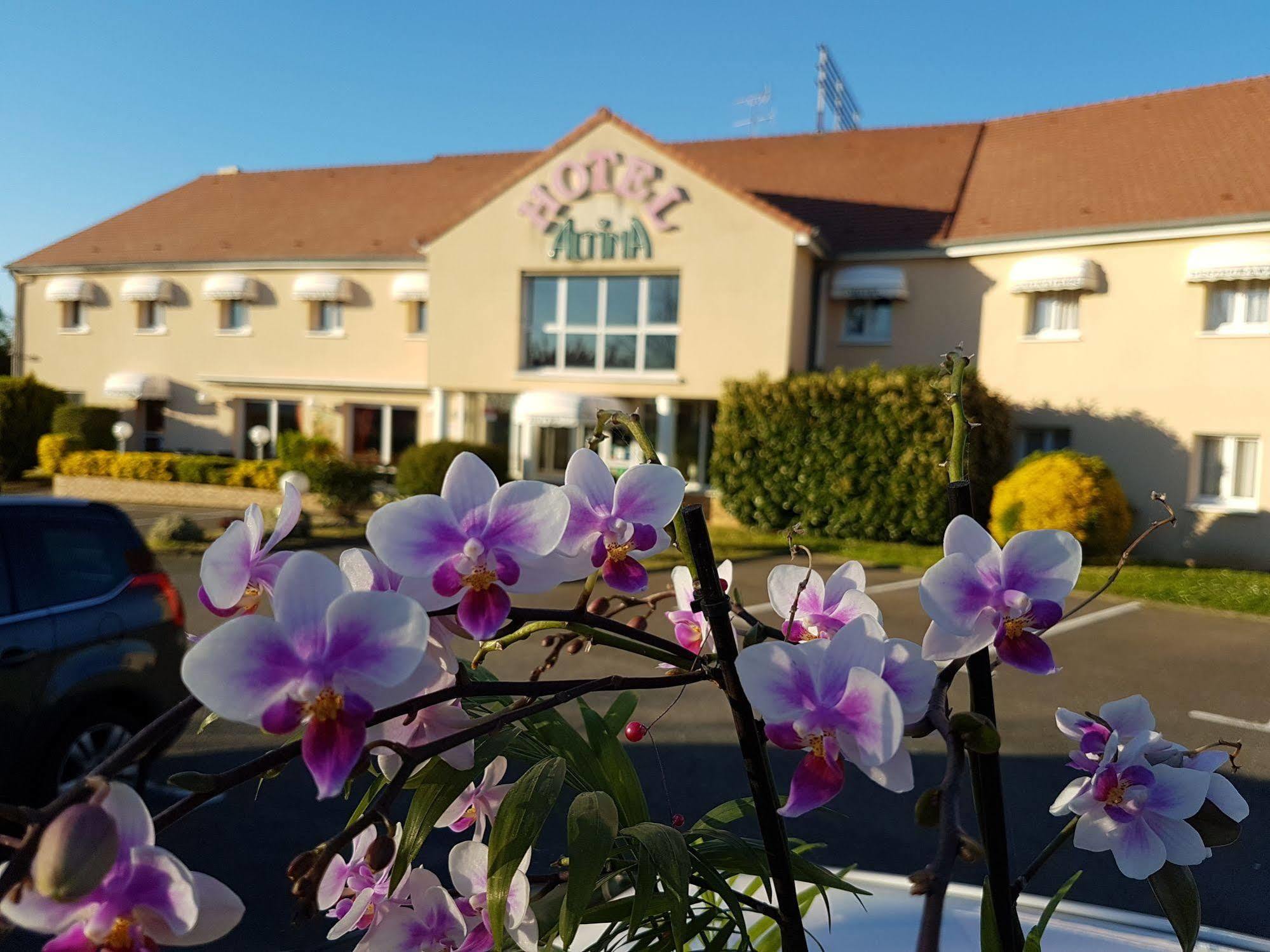 Hotel Altina Pacy-sur-Eure Exterior photo