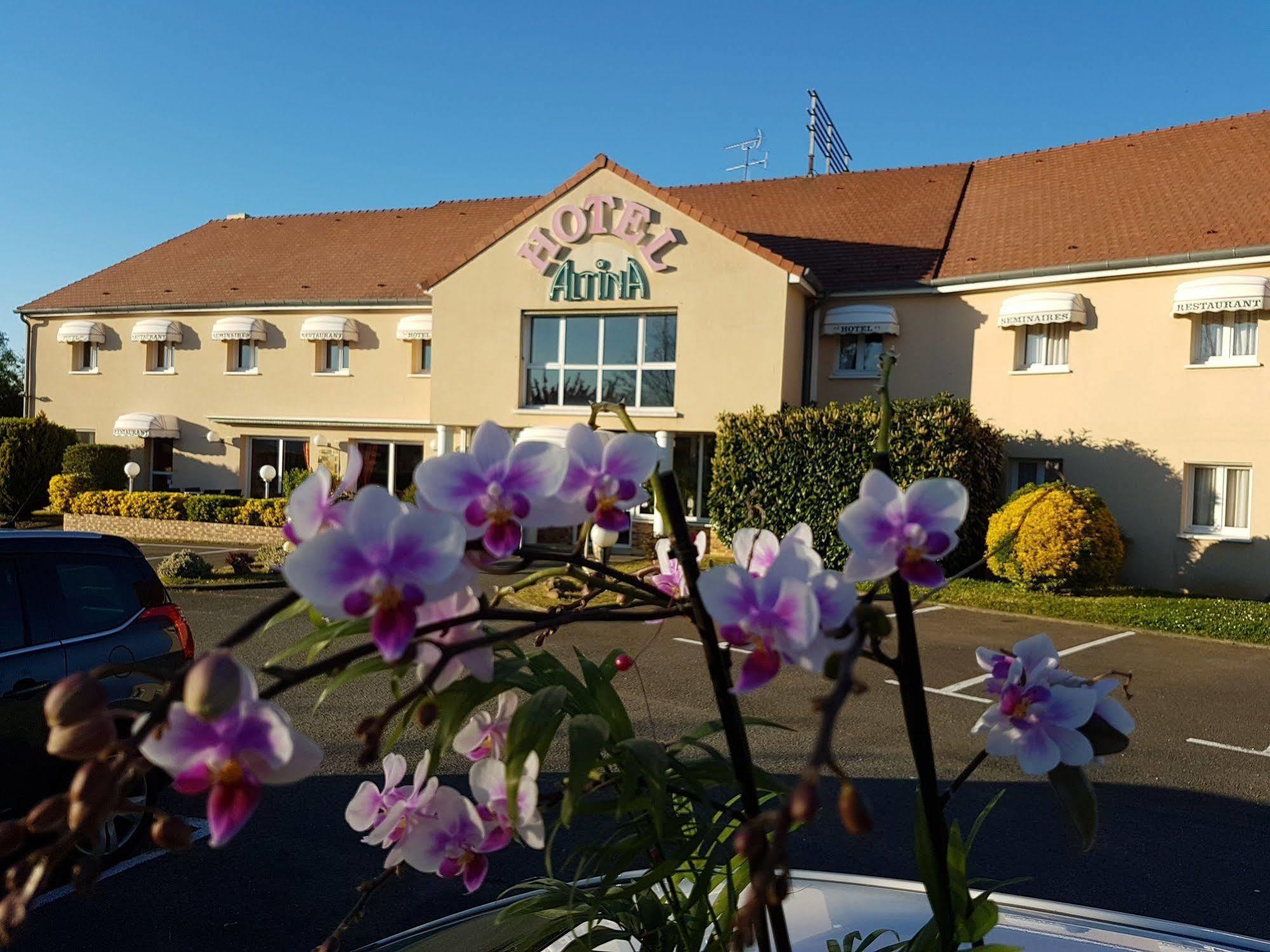 Hotel Altina Pacy-sur-Eure Exterior photo