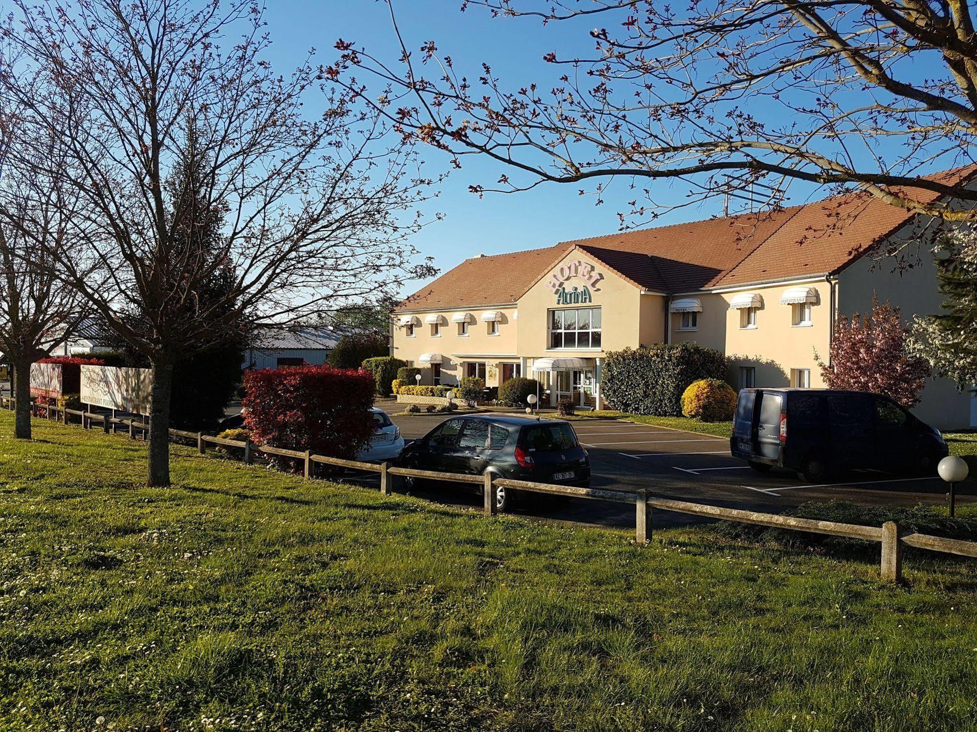 Hotel Altina Pacy-sur-Eure Exterior photo