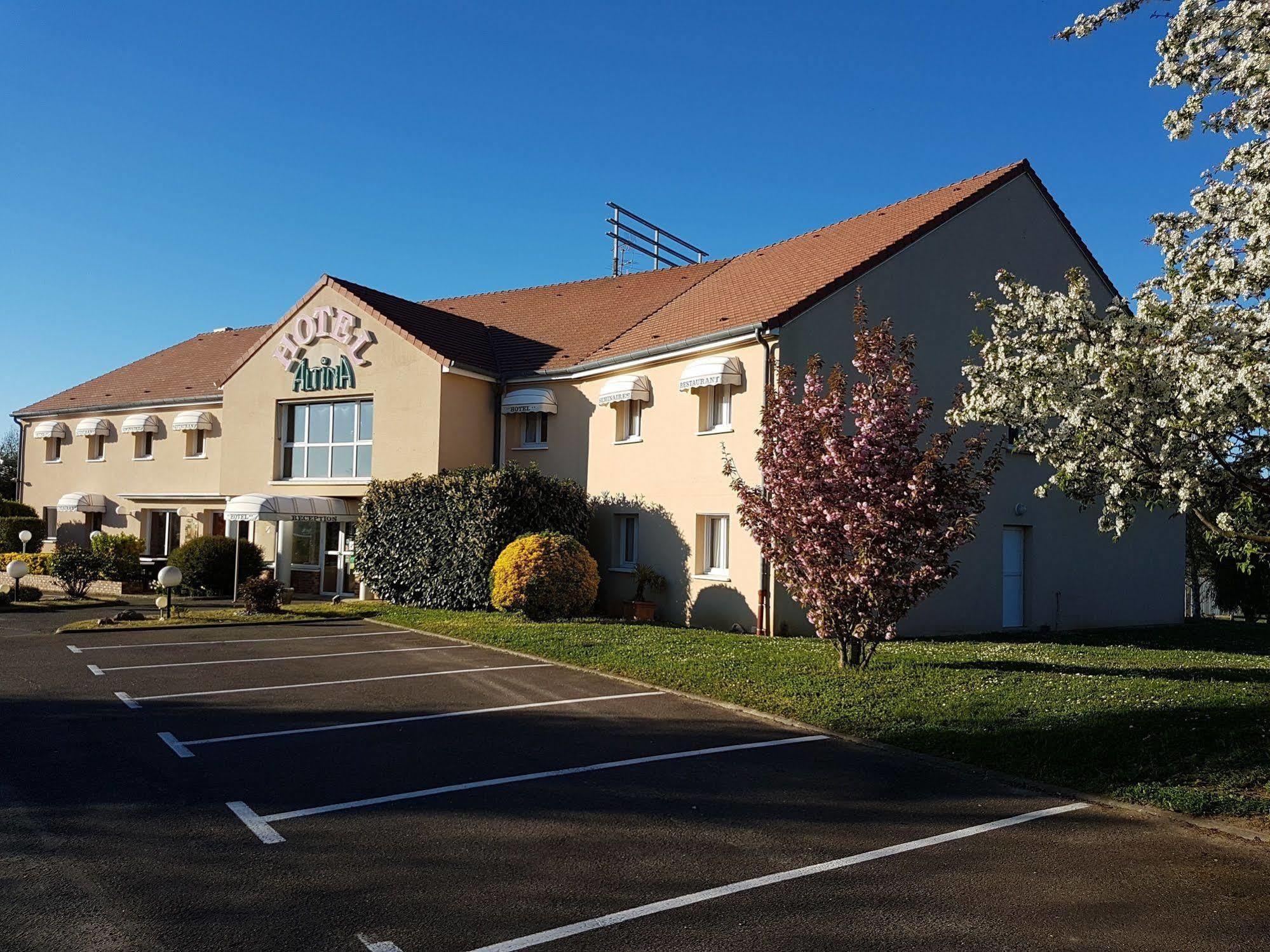 Hotel Altina Pacy-sur-Eure Exterior photo